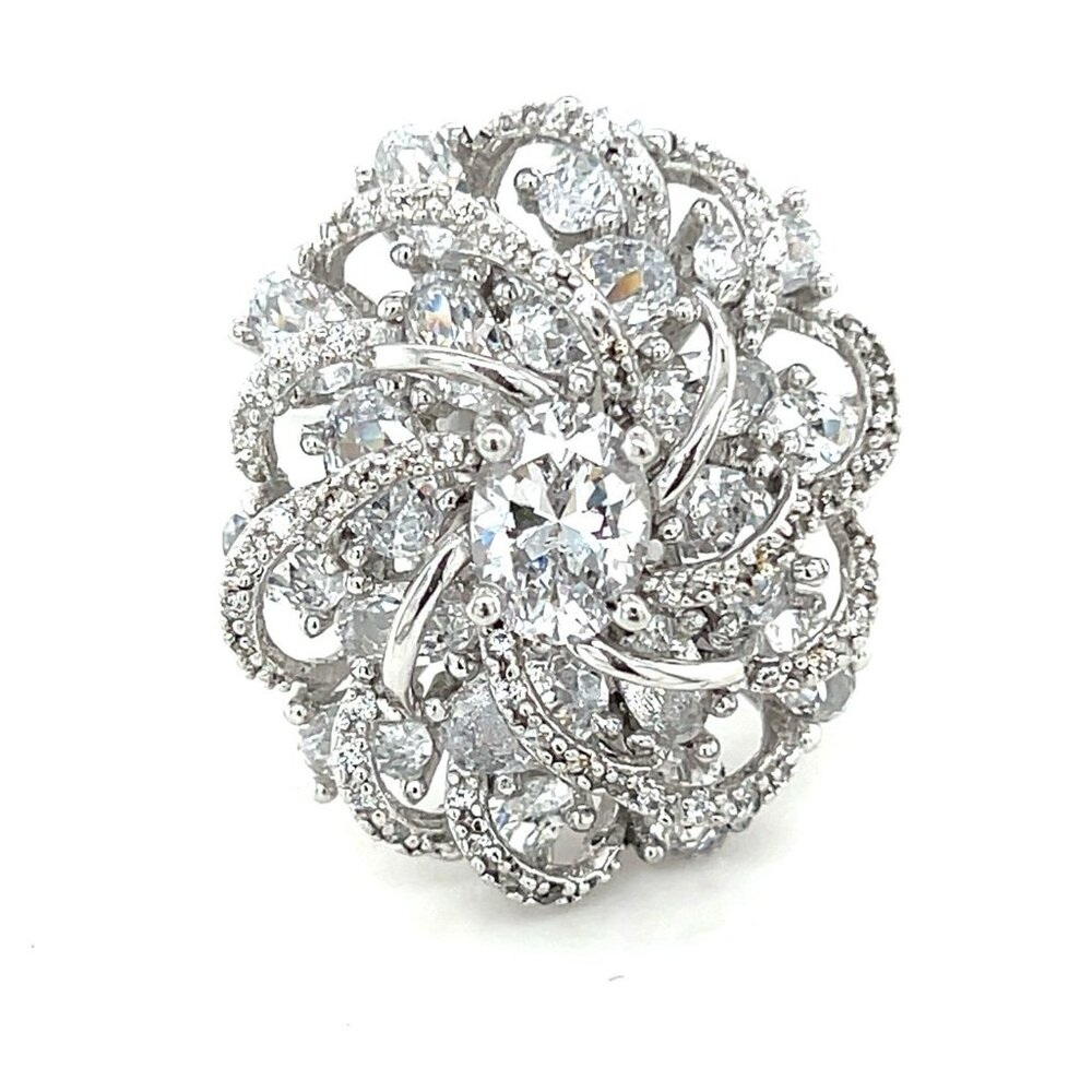 Magnificent 925 Silver‎ Cz Cluster Ring